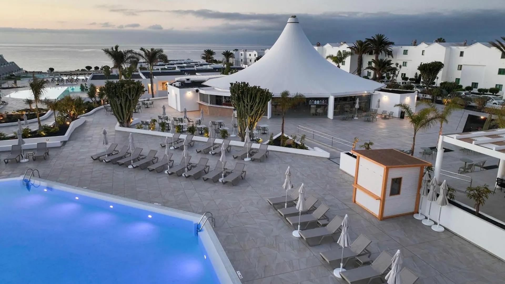 Radisson Blu Resort, Lanzarote Adults Only Costa Teguise Hotel