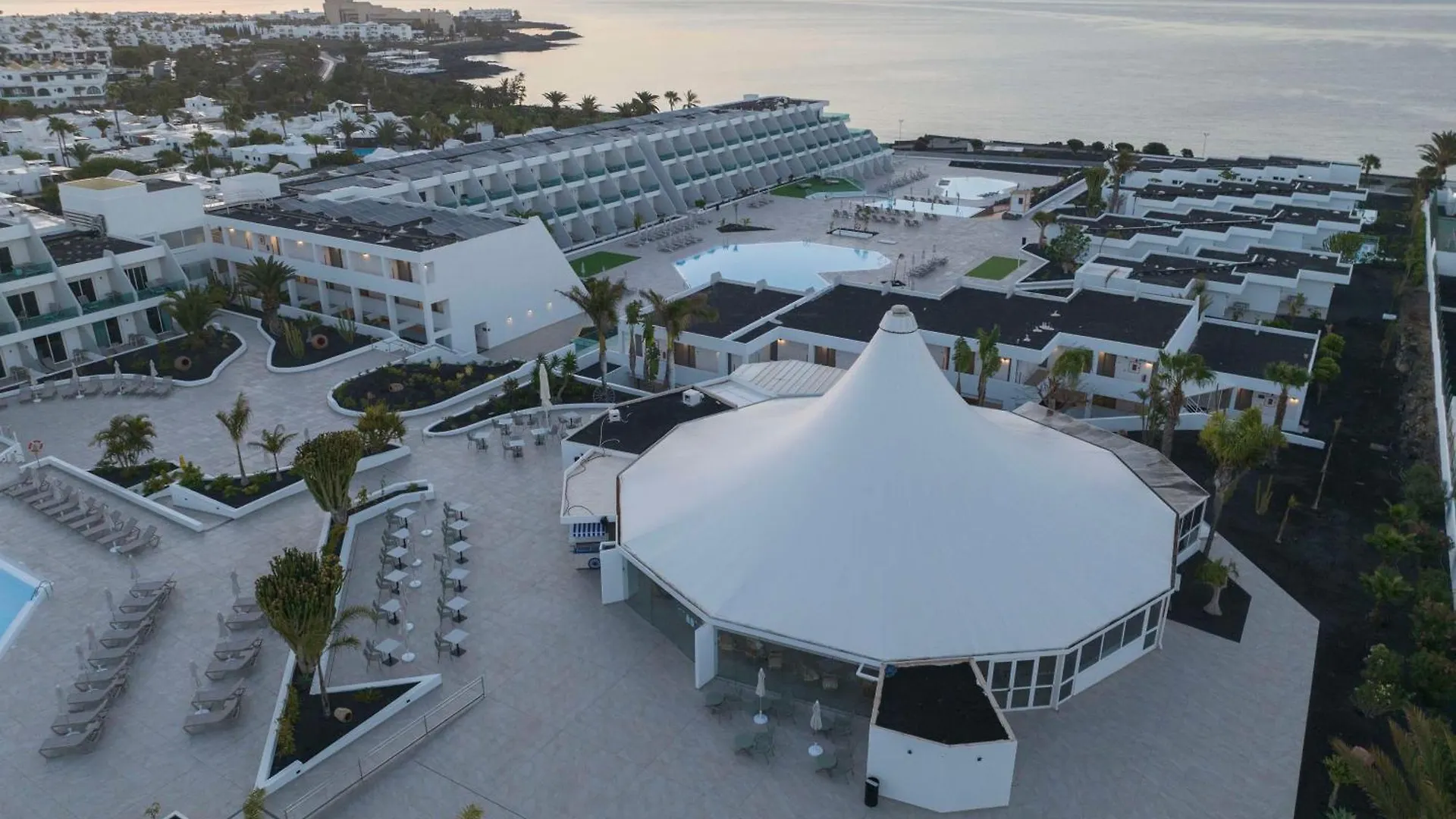 **** Hotel Radisson Blu Resort, Lanzarote Adults Only Costa Teguise España