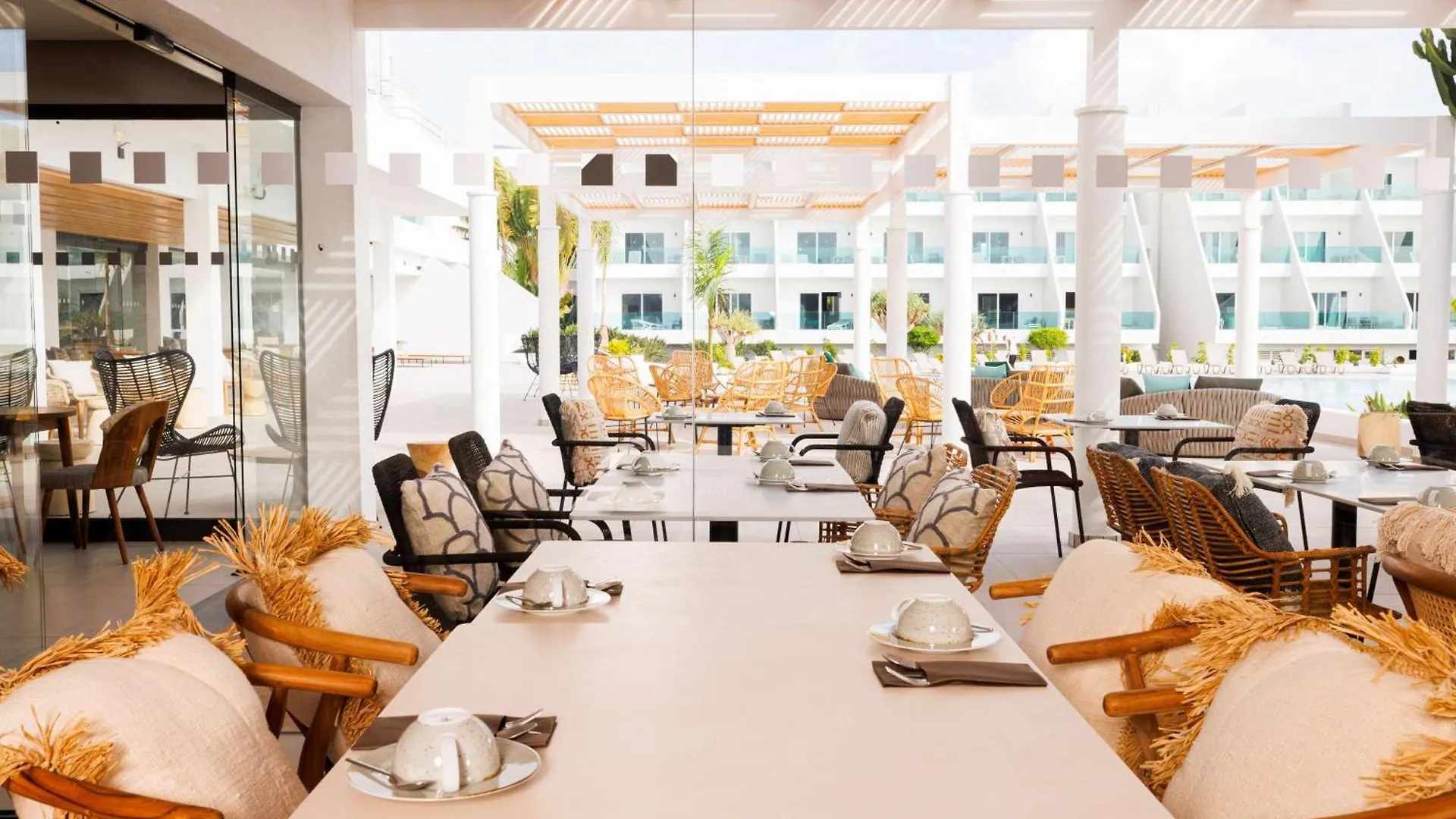 Radisson Blu Resort, Lanzarote Adults Only Costa Teguise 4*,  España