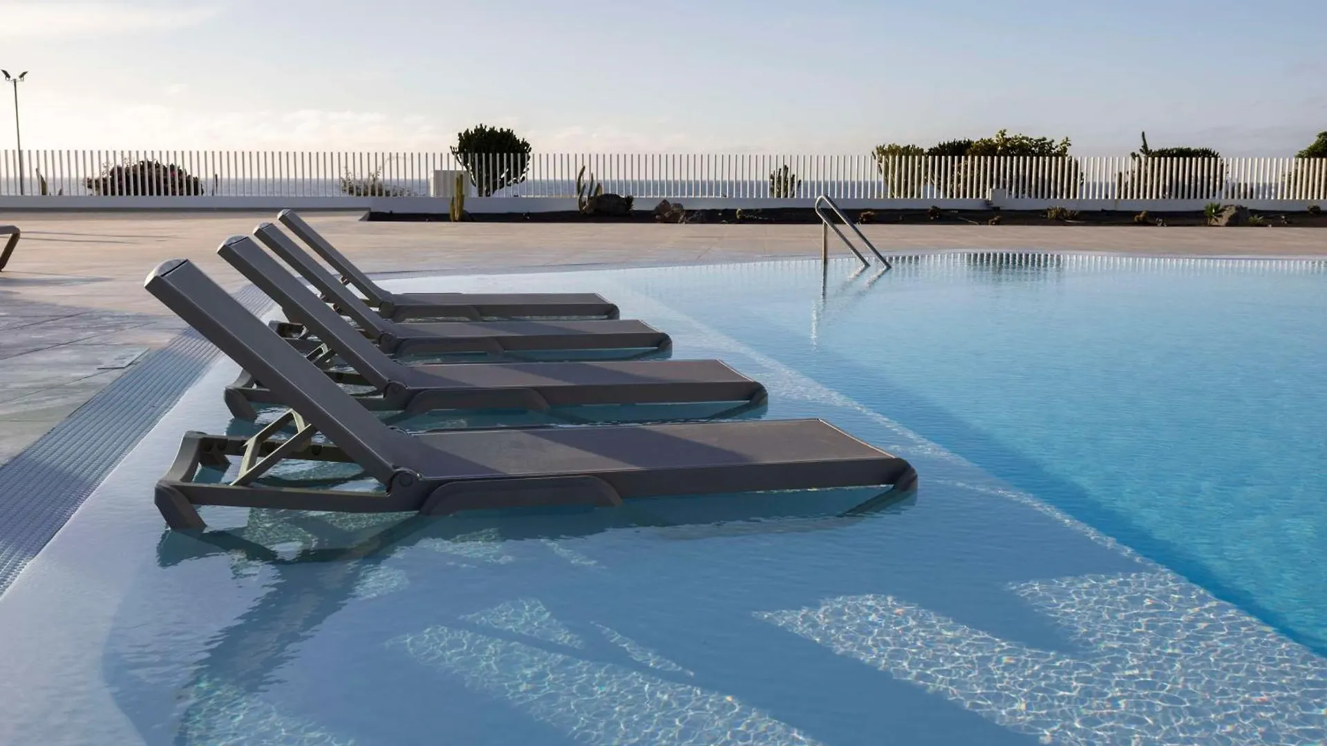 Radisson Blu Resort, Lanzarote Adults Only Costa Teguise Hotel
