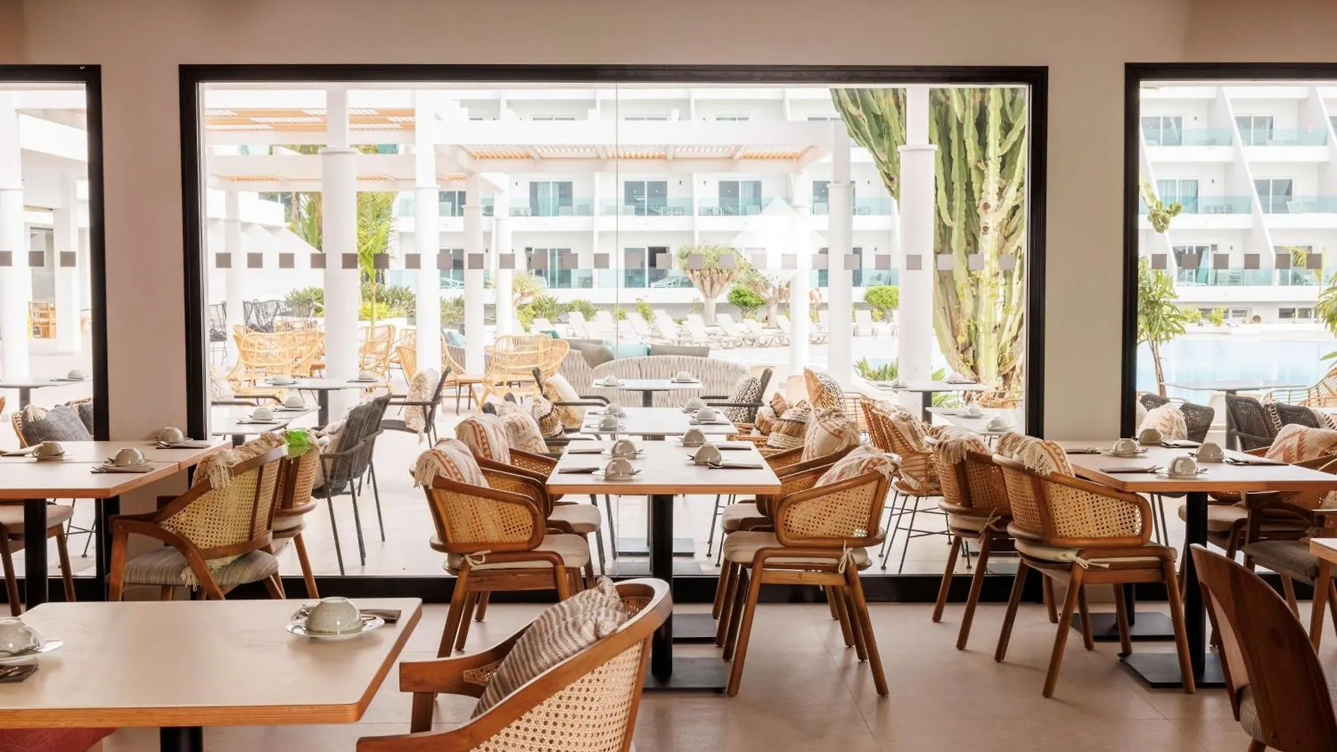 Radisson Blu Resort, Lanzarote Adults Only Costa Teguise Hotel