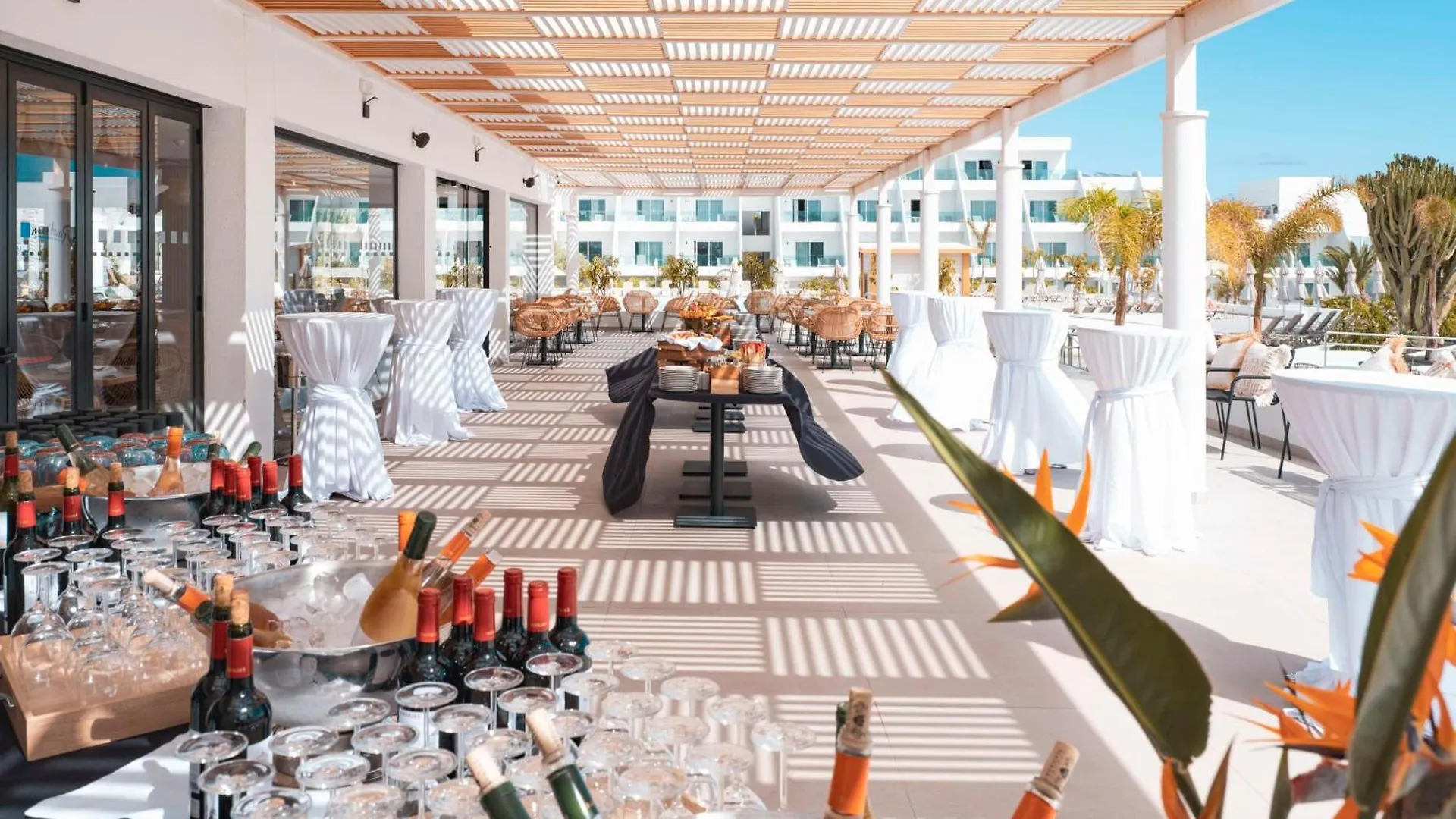 Radisson Blu Resort, Lanzarote Adults Only Costa Teguise 4*,  Spanien