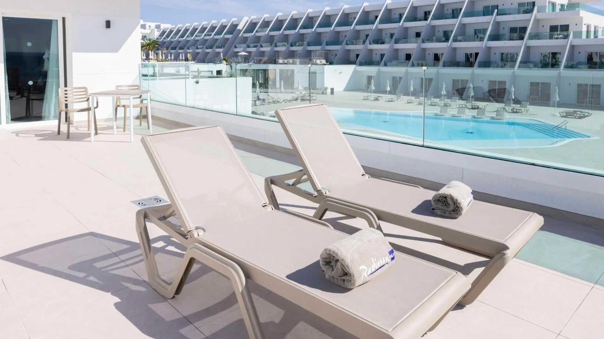 Radisson Blu Resort, Lanzarote Adults Only Costa Teguise 4*,